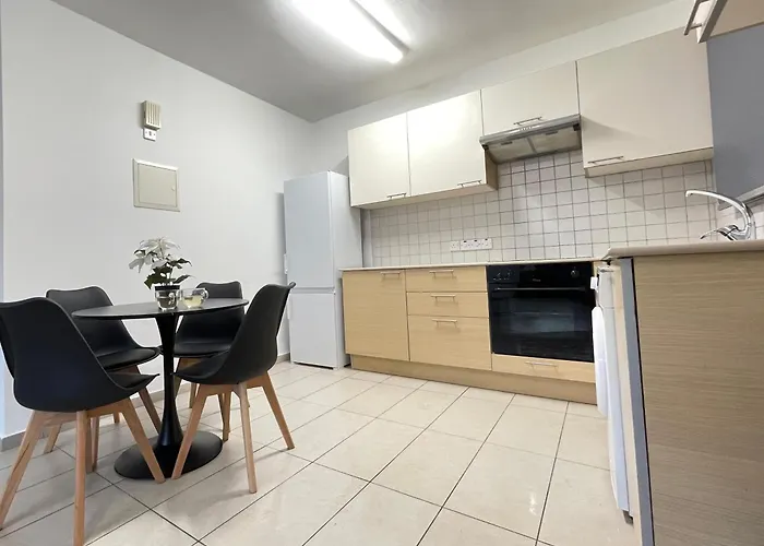 Aurora Holiday Apartment - Ayia Napa